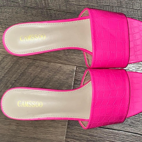 Shoes - Picture 2 of 4